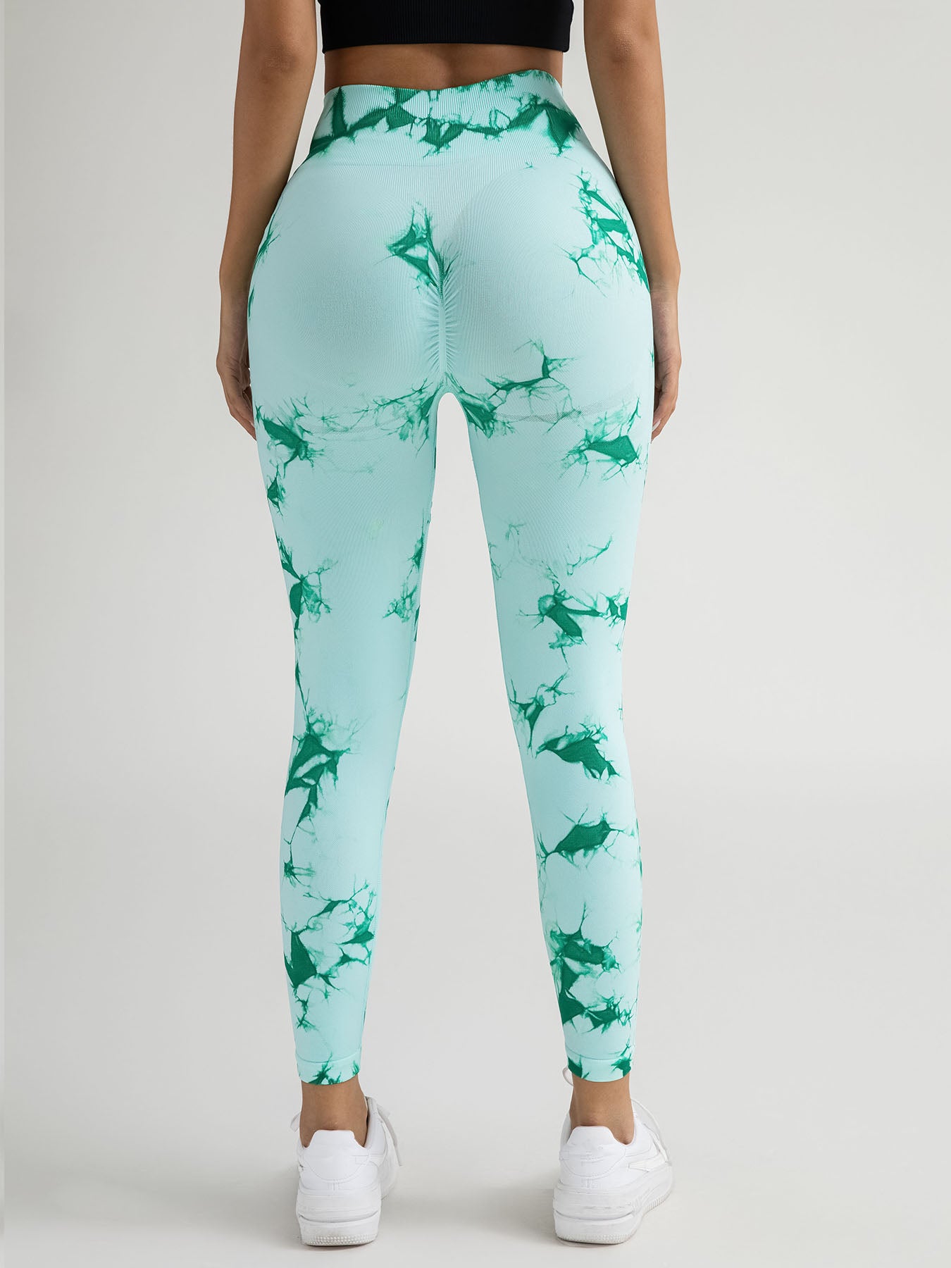 High-waisted and tie-dye design cutout leggings